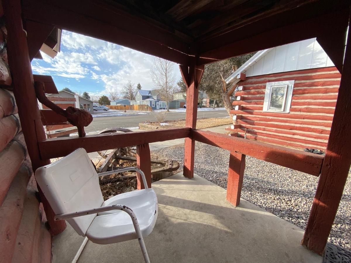 Roundtop Mountain Vista - Cabins And Motel Thermopolis Exterior photo